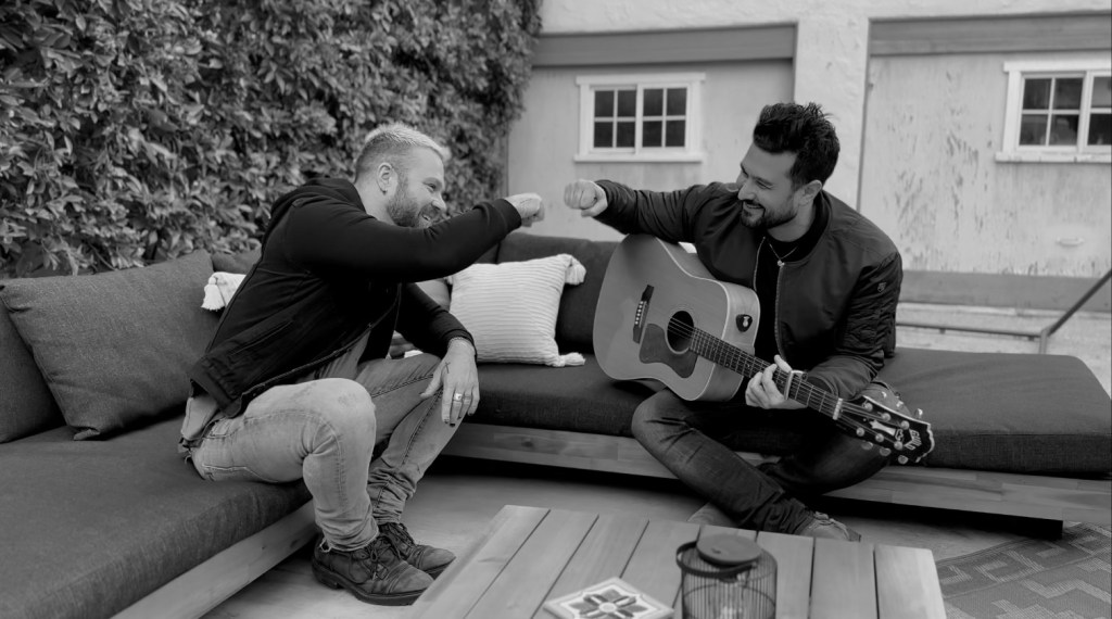 BAYWUD & Dvniel – Stand By You