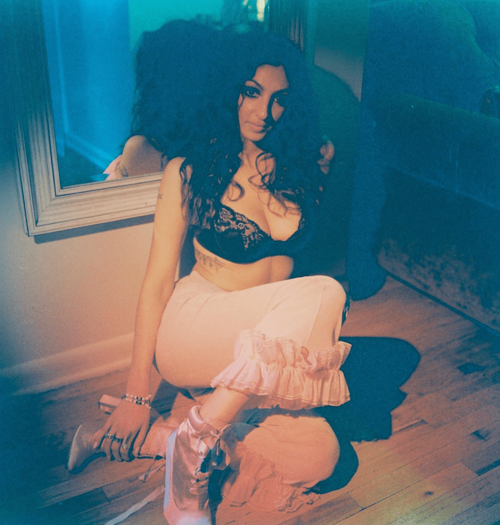 Kitty Russell-Life in Pink