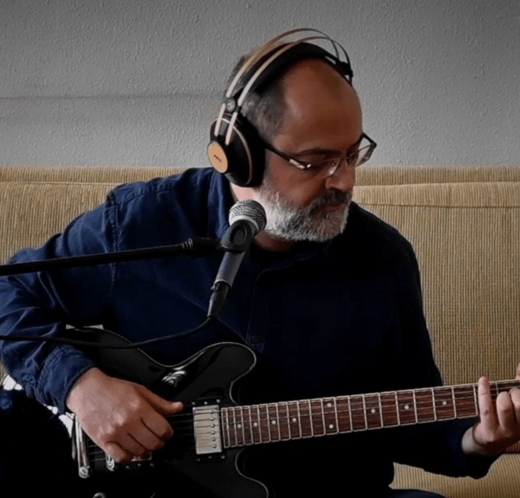 Indie Underrated: John Kampouropoulos-Hero and a Crucifix&nbsp;(EP)