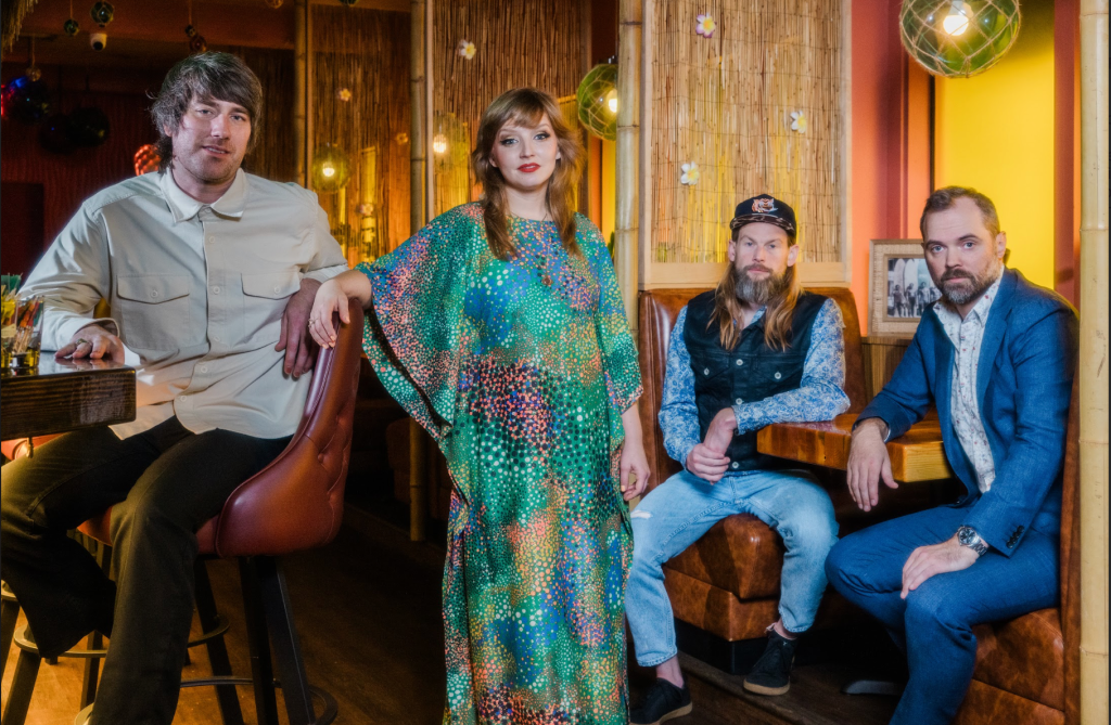 Indie Underrated – Smokey Brights, Denham Audio + piri + Tommy Villiers, People Pleasers,&nbsp;Kramon