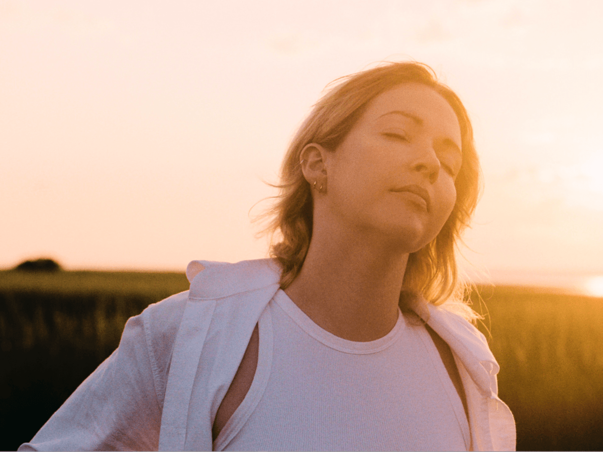 Music Video Finds – Ailbhe Reddy, Chinese American Bear, MEMORIALS,&nbsp;Endearments